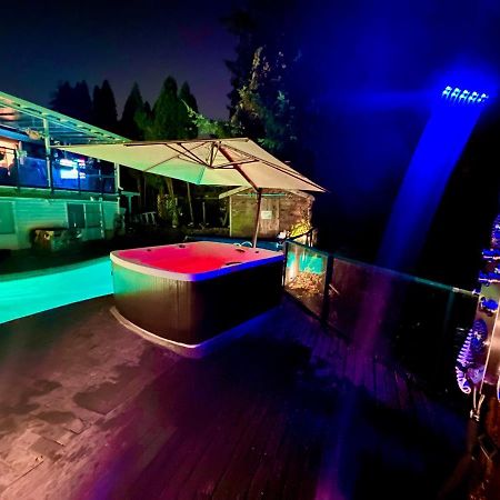 Resort Style Home Living With Private Pool And Hottub Delta Eksteriør bilde